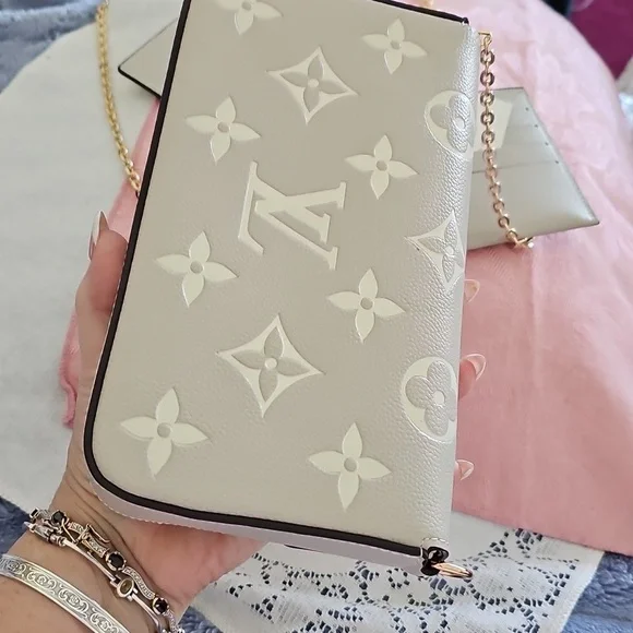 Trio+Free Shipping•Quality High Fashion Group - Picture 9 of 17